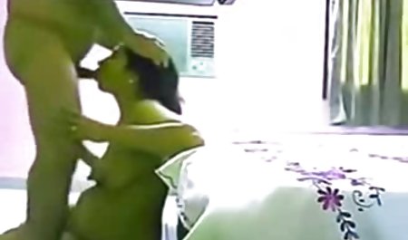 بدأت الفتاة النائمة و جنس محجبات عربي